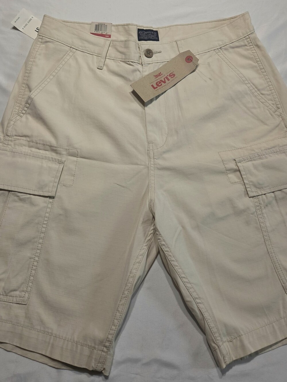 Levi's Men's Cream/Tan Cargo Shorts 31